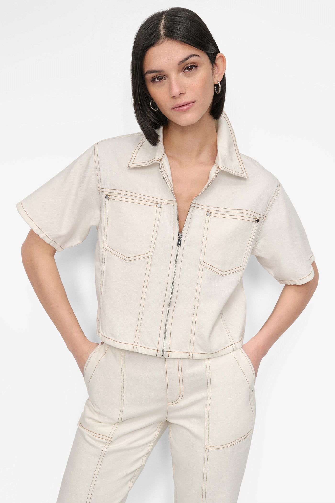Stylish Cropped Denim Shirt with Zip Front