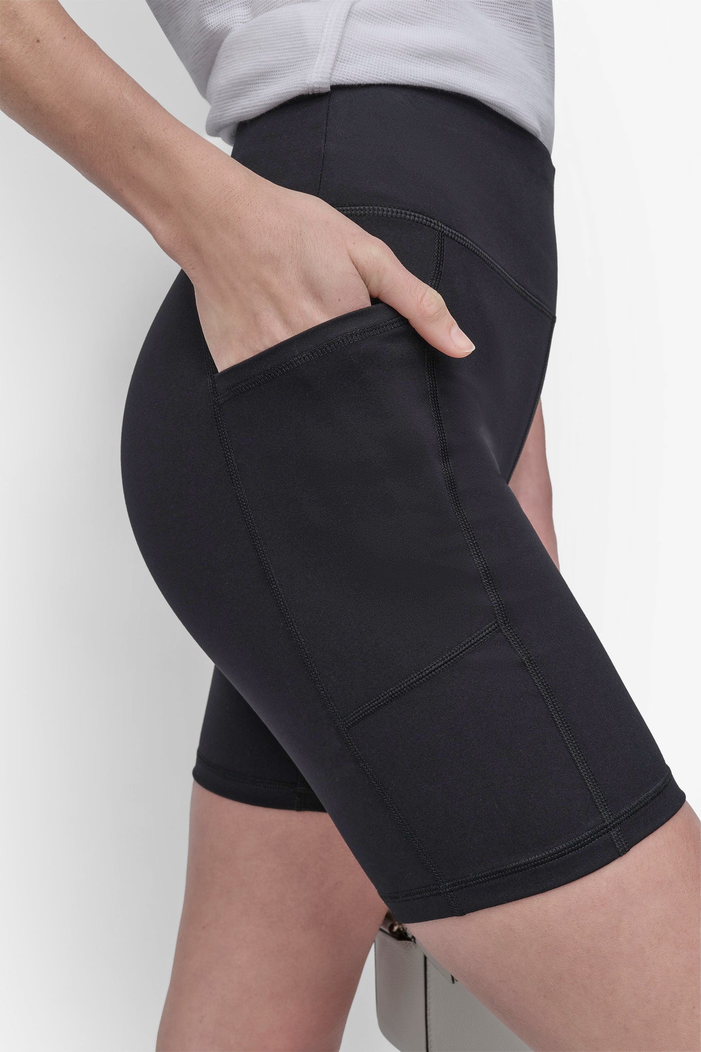 Women's Mid-Rise Logo Biker Shorts – 7/8 Length
