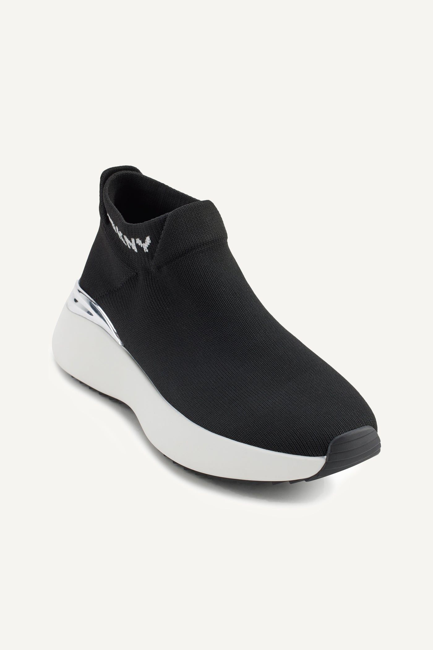 Zhavia Slip-On Sneakers for Comfort & Style