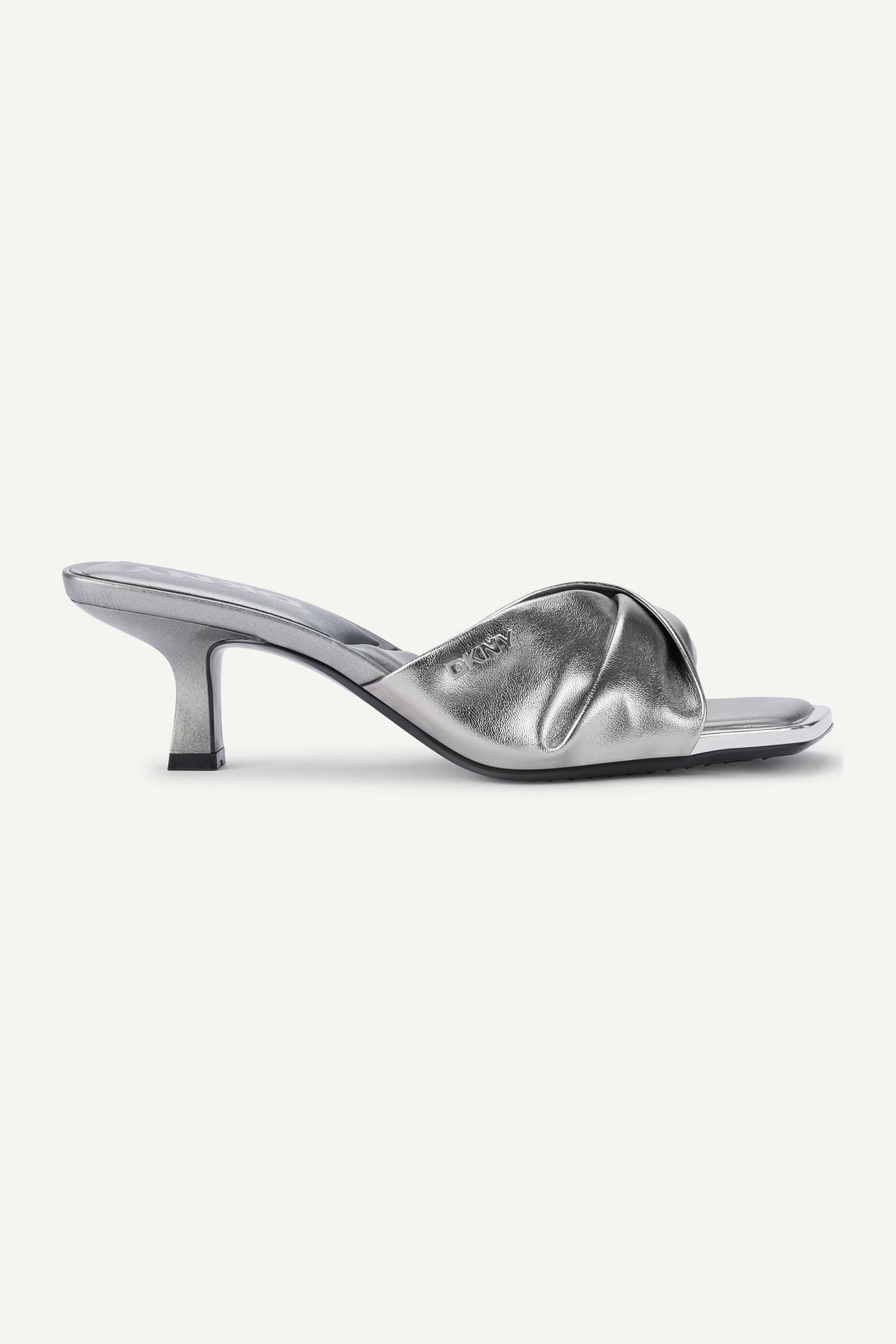Jolaine Twist - Stylish & Comfortable