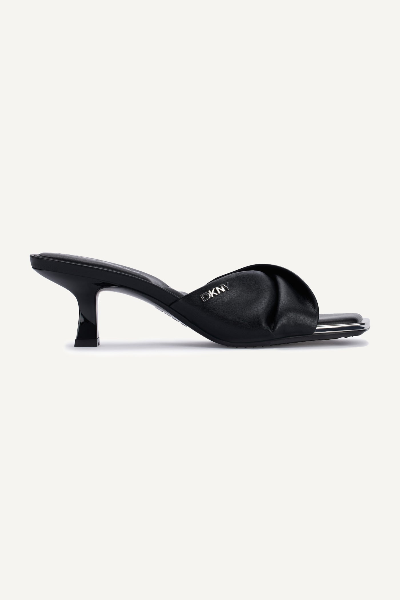 Jolaine Twist - Stylish & Comfortable