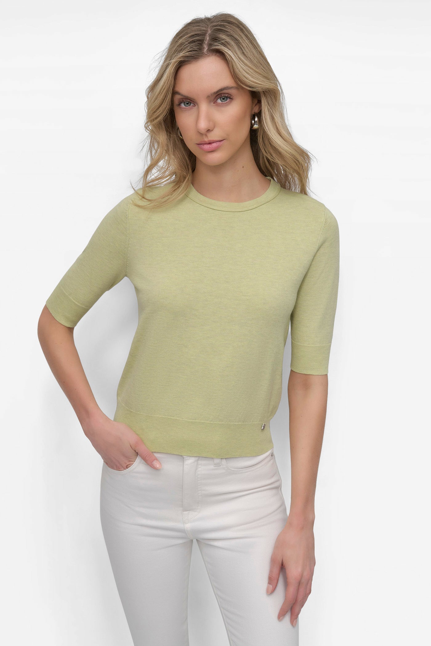 Classic Crew Neck Elbow Sleeve Top